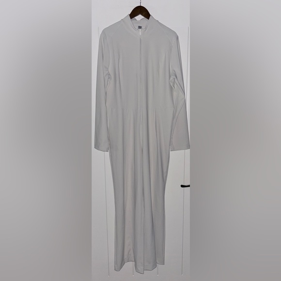 VSX‎ LuxRib One-Piece Beige Jumpsuit Women Size XXL Lounging Sleek Mock Neck NEW - Picture 1 of 9